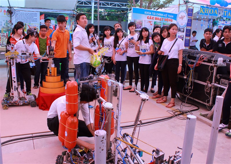 khoa cơ điên điện tử