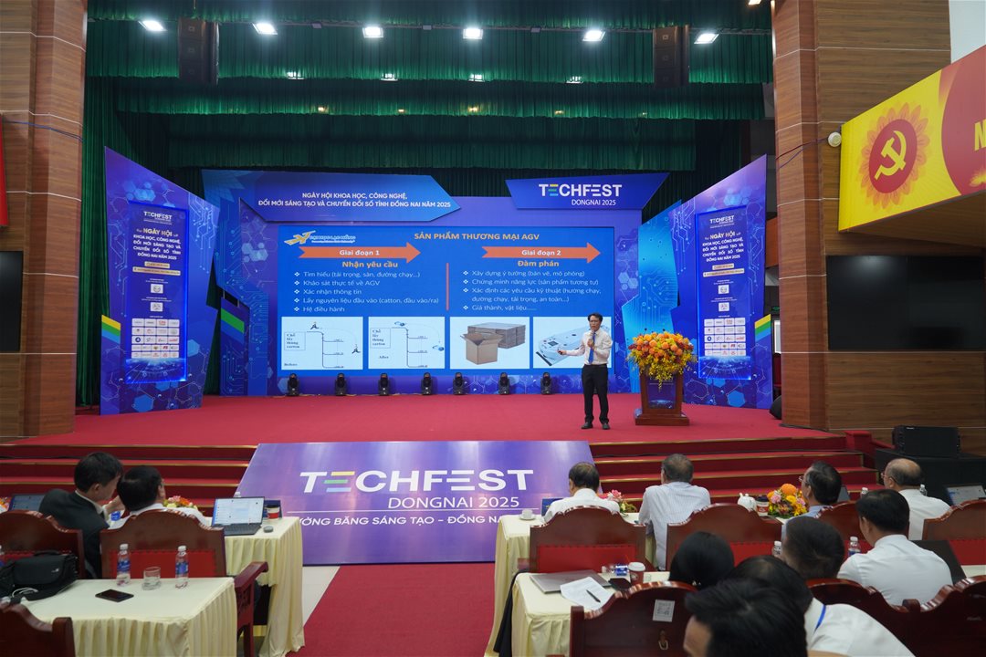 LHU tiên phong đưa trí tuệ nhân tạo cất cánh tại TechFest Đồng Nai 2025