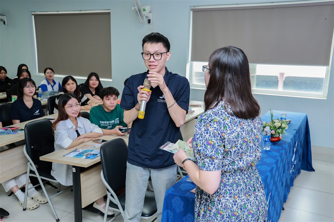 Giao lưu học thuật và văn hóa Đài Loan cùng giảng viên Đại học Minh Tân (Đài Loan) tại LHU